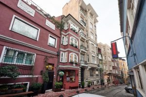 Beyoğlu hotels, Faik Pasha Houses, Beyoğlu butik otel, İstanbul butik konaklama, Beyoğlu otelleri, tarihi İstanbul oteli, Çukurcuma otelleri, Cihangir otelleri, İstanbul 2026