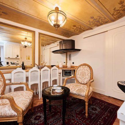 beyoğlu vintage hotel, vintage hotel istanbul, beyoğlu butik otel, beyoğlu design hotel, faik pasha apartments, istanbul art hotel, çukurcuma vintage hotel, cihangir vintage hotel, nostaljik otel istanbul