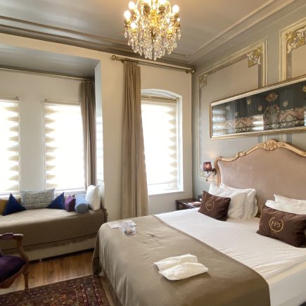 Beyoğlu design hotel, Beyoğlu hotels, İstanbul small hotels, butik otel, modern otel, faik pasha apartments, galata hotel, cihangir hotel, uzun dönem konaklama, istanbul otel, rezervasyon, google yorumları, tripadvisor
