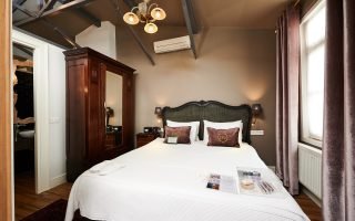 Beyoğlu design hotels, modern otel, sanat oteli, çağdaş konaklama, uzun dönem konaklama, faik pasha apartments, galata hotel, cihangir hotel, istanbul otel, rezervasyon, tripadvisor, google yorumları, butik otel, merkezi otel, 2025, suit daire, oda tipleri, sanat ve tasarım, beyoğlu mahallesi