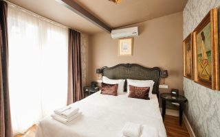 Beyoğlu design hotels, modern otel, sanat oteli, çağdaş konaklama, uzun dönem konaklama, faik pasha apartments, galata hotel, cihangir hotel, istanbul otel, rezervasyon, tripadvisor, google yorumları, butik otel, merkezi otel, 2025, suit daire, oda tipleri, sanat ve tasarım, beyoğlu mahallesi