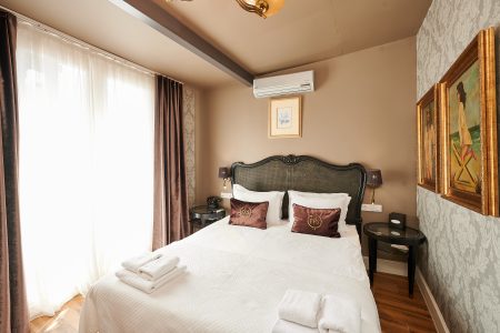Beyoğlu Design Hotels 2025 | Modern Tasarım ve Çağdaş Konaklama Rehberi 1 Beyoğlu design hotels, modern otel, sanat oteli, çağdaş konaklama, uzun dönem konaklama, faik pasha apartments, galata hotel, cihangir hotel, istanbul otel, rezervasyon, tripadvisor, google yorumları, butik otel, merkezi otel, 2025, suit daire, oda tipleri, sanat ve tasarım, beyoğlu mahallesi