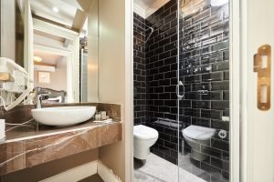 Beyoğlu design hotels, modern otel, sanat oteli, çağdaş konaklama, uzun dönem konaklama, faik pasha apartments, galata hotel, cihangir hotel, istanbul otel, rezervasyon, tripadvisor, google yorumları, butik otel, merkezi otel, 2025, suit daire, oda tipleri, sanat ve tasarım, beyoğlu mahallesi