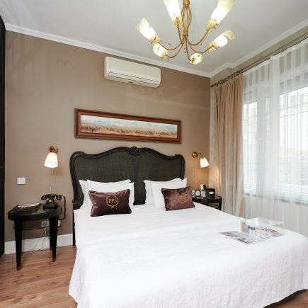 Beyoğlu design hotels, beyoğlu otel, modern otel, sanat oteli, uzun dönem konaklama, faik pasha apartments, galata hotel, cihangir hotel, istanbul otel, rezervasyon, tripadvisor, google yorumları, konaklama rehberi, çağdaş mimari, oda tipleri, 2025, merkezi otel, suit daire