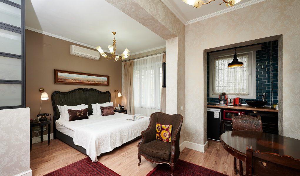Beyoğlu design hotels, beyoğlu otel, modern otel, sanat oteli, uzun dönem konaklama, faik pasha apartments, galata hotel, cihangir hotel, istanbul otel, rezervasyon, tripadvisor, google yorumları, konaklama rehberi, çağdaş mimari, oda tipleri, 2025, merkezi otel, suit daire