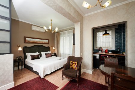 Beyoğlu design hotels, beyoğlu otel, modern otel, sanat oteli, uzun dönem konaklama, faik pasha apartments, galata hotel, cihangir hotel, istanbul otel, rezervasyon, tripadvisor, google yorumları, konaklama rehberi, çağdaş mimari, oda tipleri, 2025, merkezi otel, suit daire