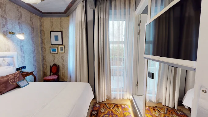 2025’in en iyi Beyoğlu hotels seçenekleri: butik, aile dostu, lüks ve design oteller, Faik Pasha Houses ayrıcalığıyla. Tüm güncel otel ve konaklama ipuçları bu rehberde!