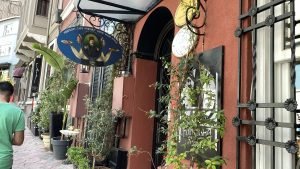 Beyoğlu hotels, Beyoğlu design hotel, İstanbul small hotels, beyoğlu otel, butik otel, faik pasha apartments, uzun dönem konaklama, galata hotel, cihangir hotel, konaklama rehberi, istanbul otel, rezervasyon, tripadvisor, google yorumları