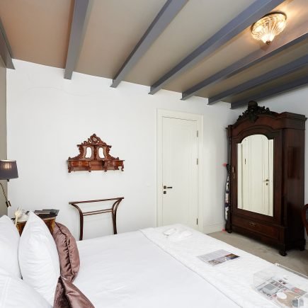 Beyoğlu Hotels 2026: House Konsept ve Uzun Süreli Konaklama: Faik Pasha Houses 10 Beyoğlu hotels, Beyoğlu design hotel, İstanbul small hotels, modern otel, butik otel, uzun dönem konaklama, faik pasha apartments, galata hotel, cihangir hotel, istanbul otel, rezervasyon, tripadvisor, google yorumları, konaklama rehberi, apart otel, suit daire, merkezi otel, 2025