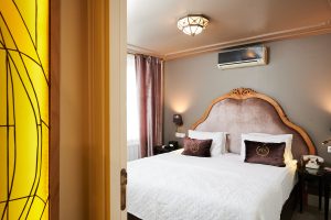 Beyoğlu hotels, Beyoğlu design hotel, İstanbul small hotels, modern otel, butik otel, uzun dönem konaklama, faik pasha apartments, galata hotel, cihangir hotel, istanbul otel, rezervasyon, tripadvisor, google yorumları, konaklama rehberi, apart otel, suit daire, merkezi otel, 2025