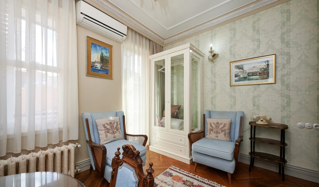 İstanbul boutique hotels, Beyoğlu butik hotels, İstanbul design hotels ve İstanbul small hotels rehberi 2025.