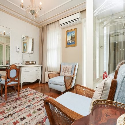 Beyoğlu Hotels 2026: İstanbul’da Yerel Yaşamı Hissederek Konaklama Rehberi 7 İstanbul boutique hotels, Beyoğlu butik hotels, İstanbul design hotels ve İstanbul small hotels rehberi 2025.